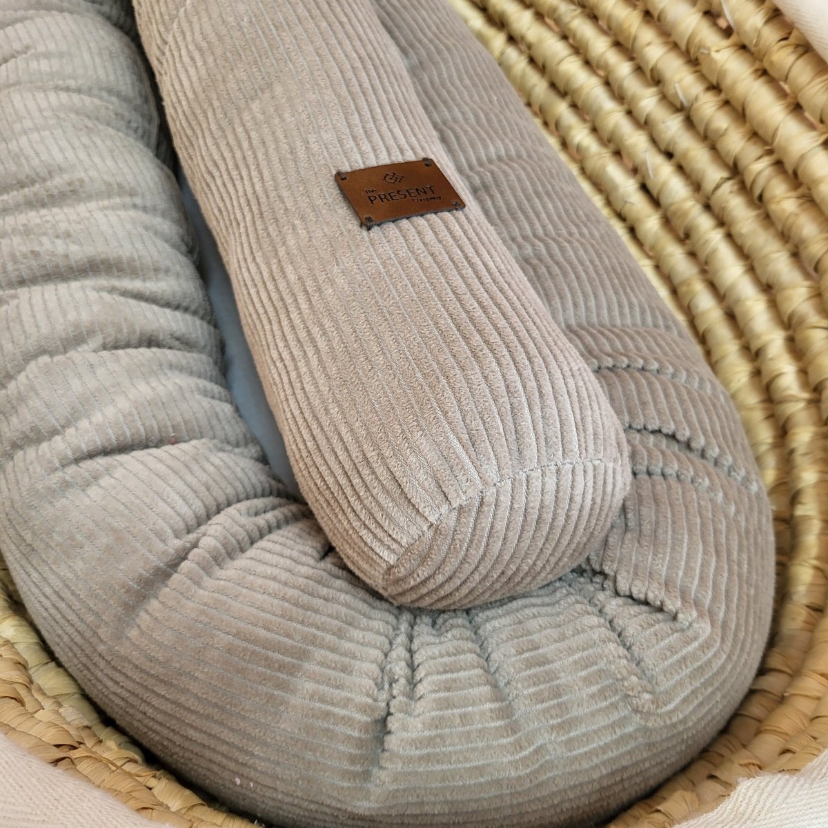 XXL MAXI Bettschlange Cord - The Present Company - Maxi Bettschlange, XXL Bettschnecke mit Bezug