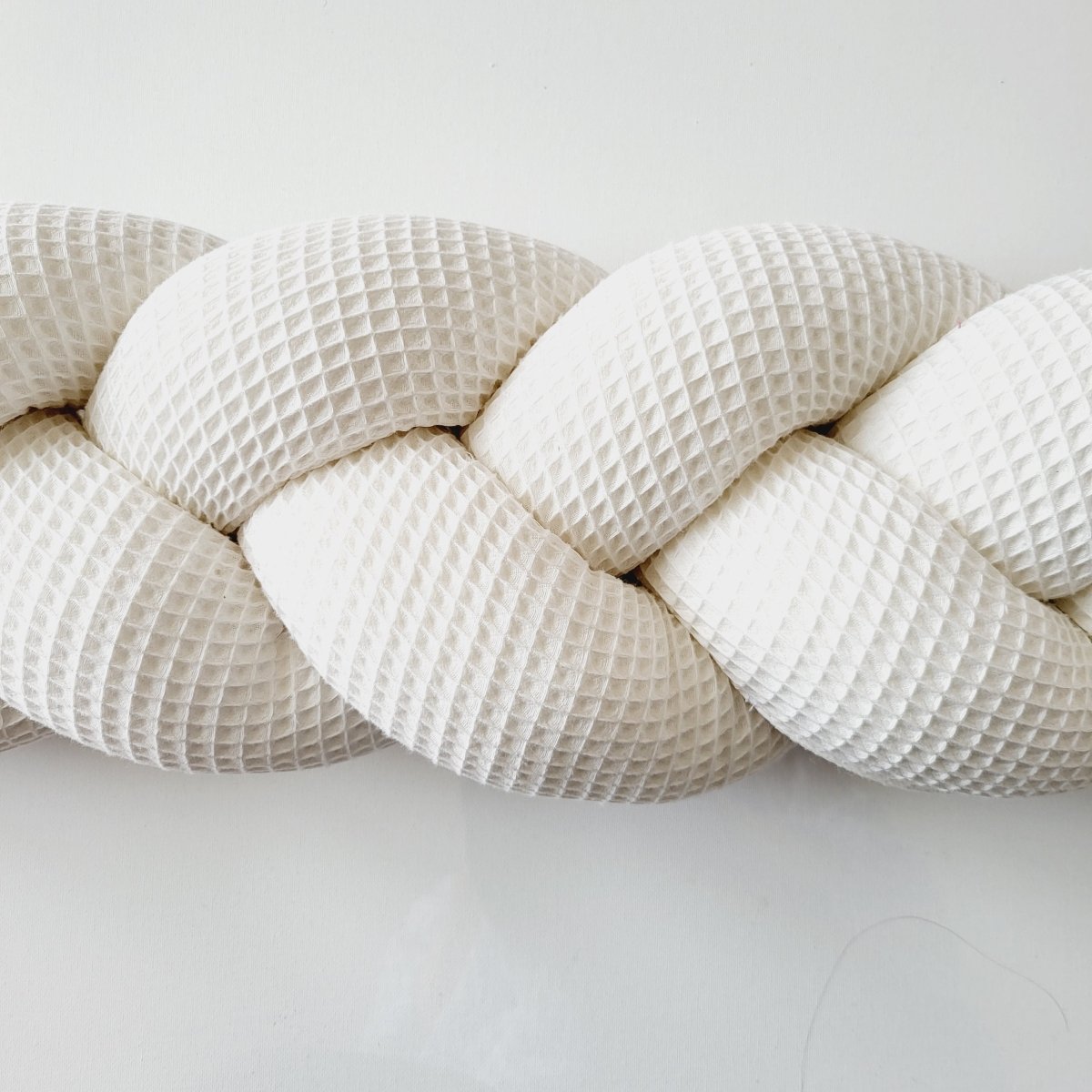 Geflochtene Bettschlange - Waffelpique - The Present Company