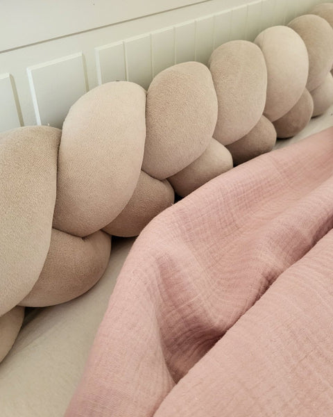 Geflochtene Bettschlange Nicki - The Present Company