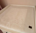 IKEA Malm T73cm x B70cm / Matratze mit 1 Bezug / Cremeweiß