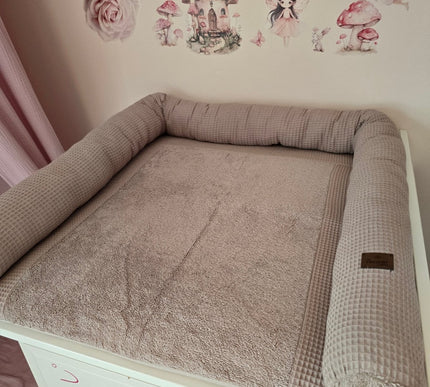 Wickeltischumrandung Waffelpique - The Present Company