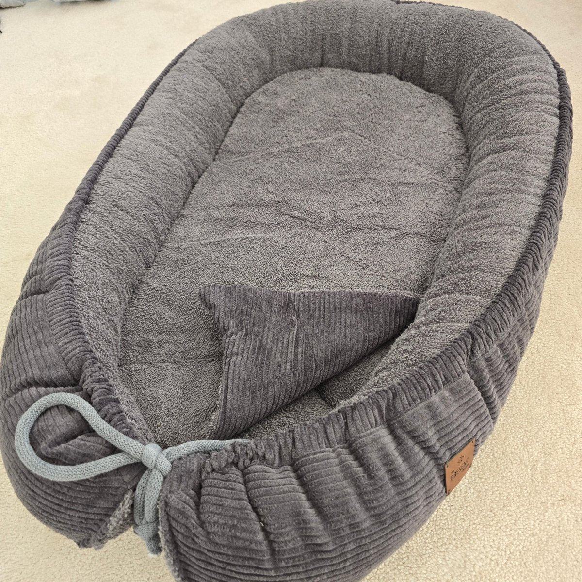 Baby Nestchen Cord - The Present Company