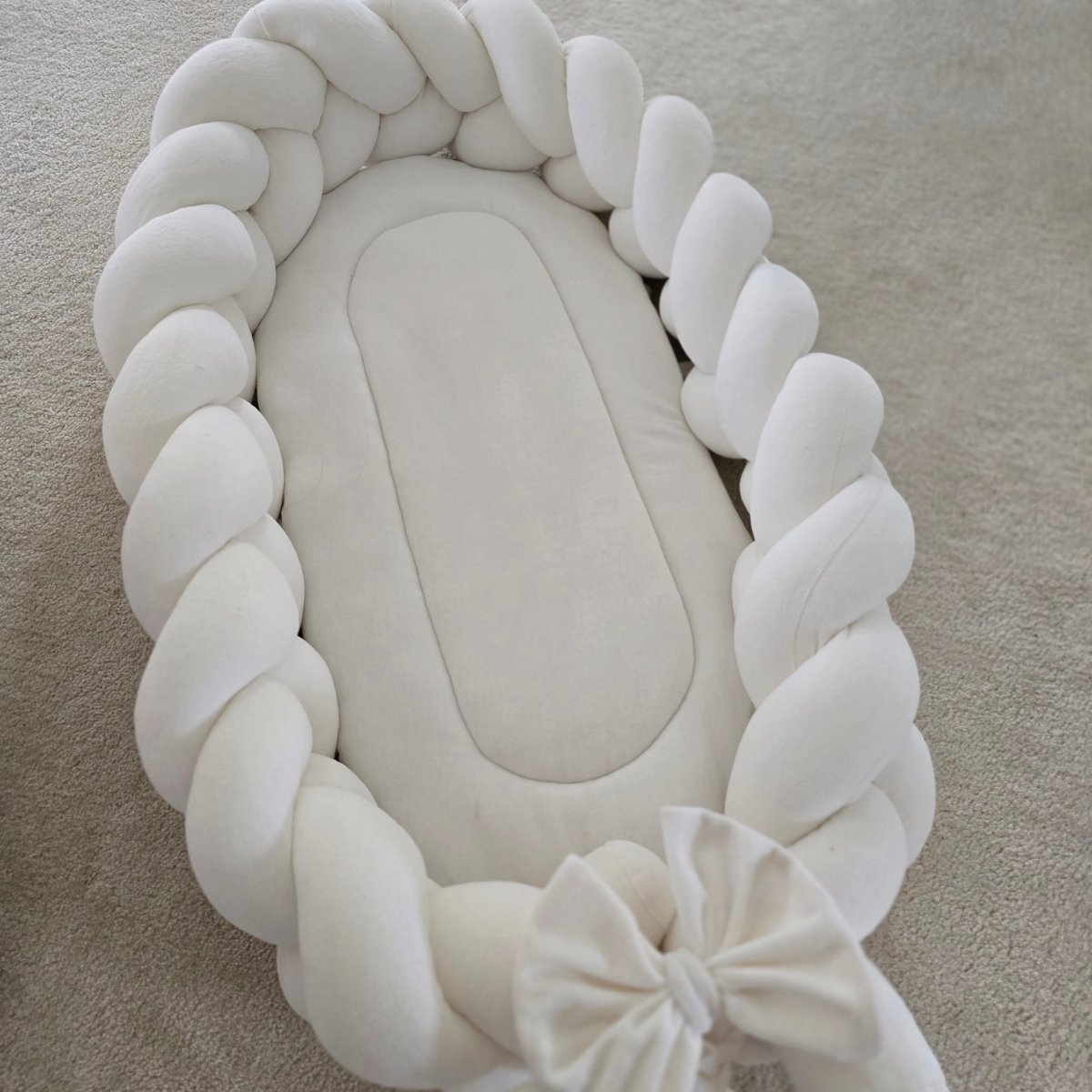 Baby Nestchen 2 in 1 geflochtene Schlange und Liegematraze - The Present Company - Baby Nestchen