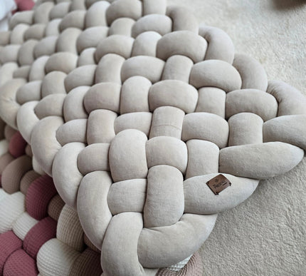 Geflochtener Spielteppich, Krabbeldecke Niki - The Present Company