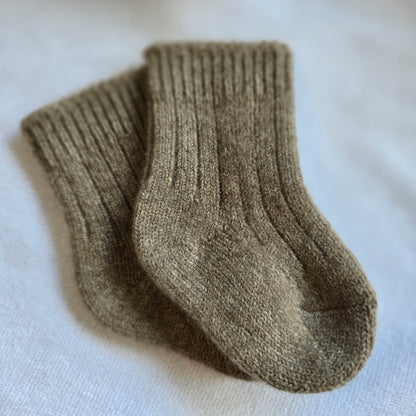 Baby-Socken aus 100% Kaschmir braun