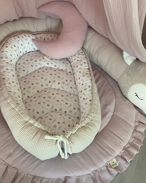 Baby Nestchen Sommerblume - The Present Company - Baby Nest