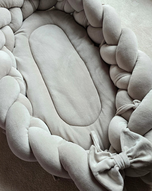 Baby Nestchen 2 in 1 geflochtene Schlange und Liegematraze - The Present Company - Baby Nestchen