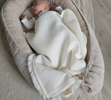 Baby Nestchen Cord - The Present Company