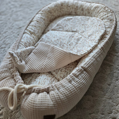 Baby Nestchen Druck Bohoblume - The Present Company