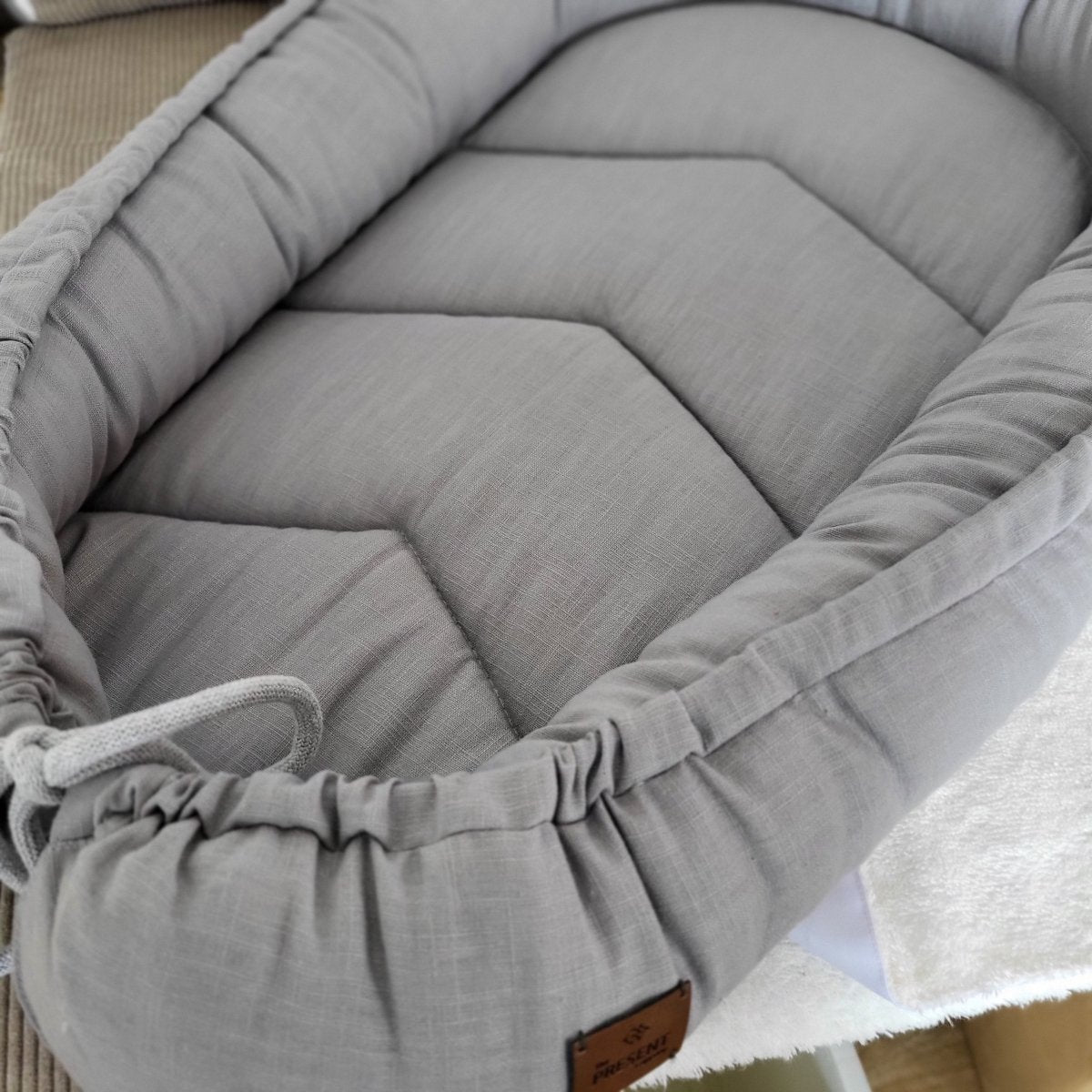 Baby Nestchen Leinen Grau - The Present Company