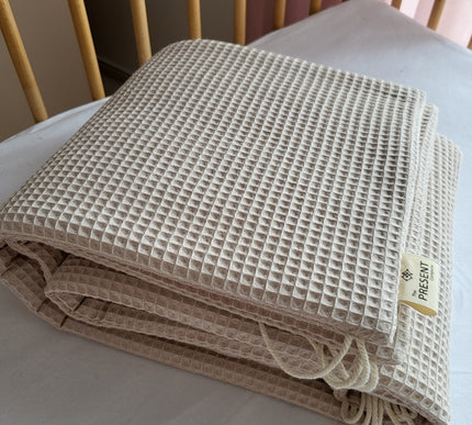 Bettumrandung mit Kordel Waffelpique - The Present Company