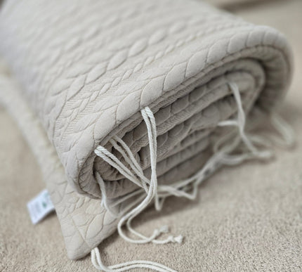 Bettumrandung Zopfmuster - The Present Company