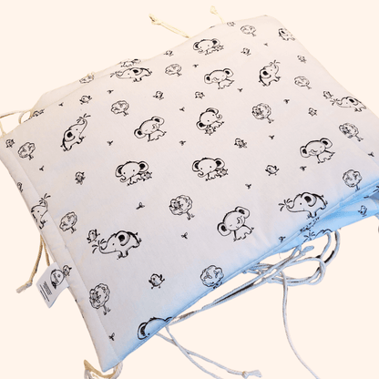 Bettumrandung mit Druck für Babybett - The Present Company