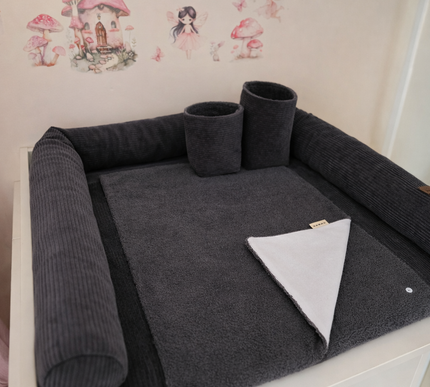 Wickelauflage mit abnehmbarem Bezug und abknöpfbare Auflage wasserfest