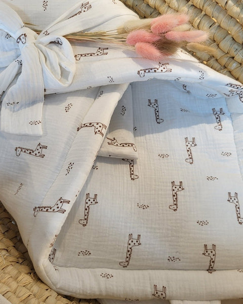 Einschlag - und Wickeldecke Musselin mit Druck - The Present Company