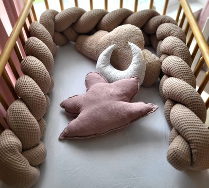 Geflochtene Bettschlange aus Waffelpique Cremeweiß - The Present Company