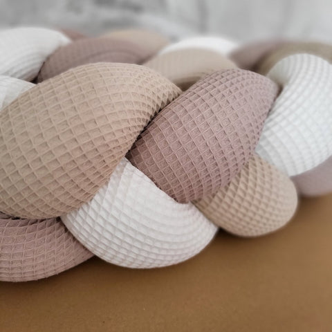 Geflochtene Bettschlange Dunkelbeige, Hellbeige, Cremeweiß - The Present Company