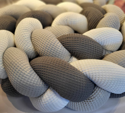 Geflochtene Bettschlange Dunkelgrau, Hellgrau und Reinweiß - The Present Company