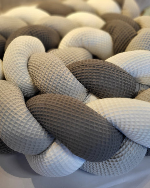 Geflochtene Bettschlange Dunkelgrau, Hellgrau und Reinweiß - The Present Company