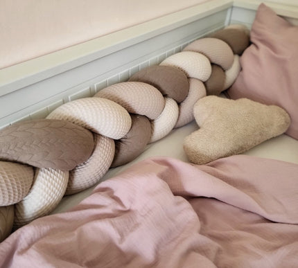 Geflochtene Bettschlange Zopfmuster - The Present Company