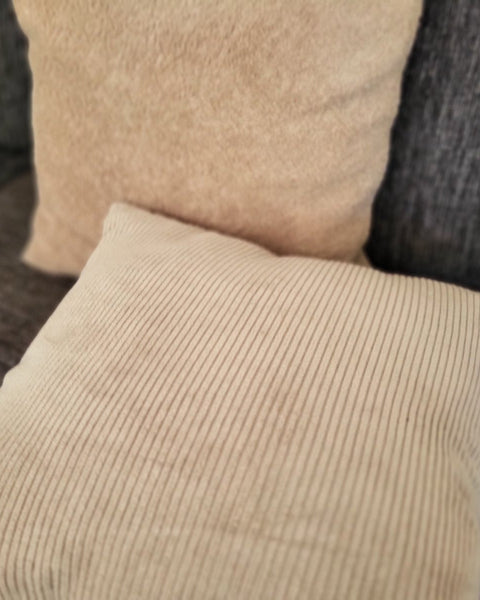 Kissenbezug aus Cord und Frottee - The Present Company