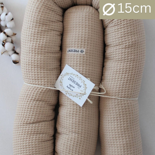 MAXI Bettschlange mit abnehmbarem Bezug Waffelpique Dunkelbeige - The Present Company