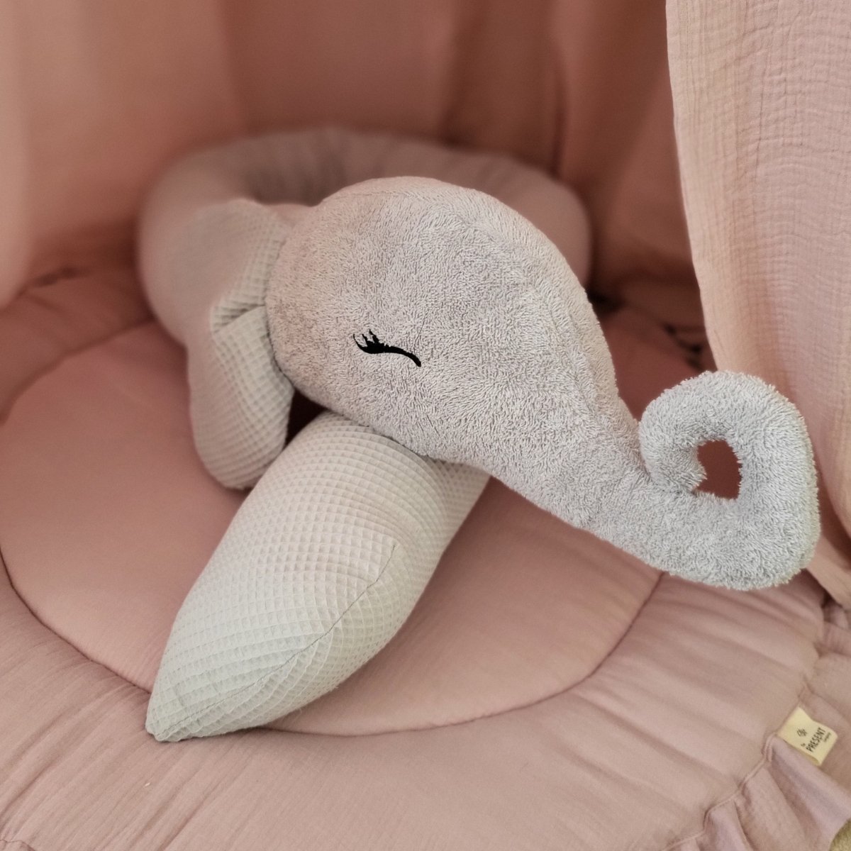 Tier Bettschlange Elefant - The Present Company
