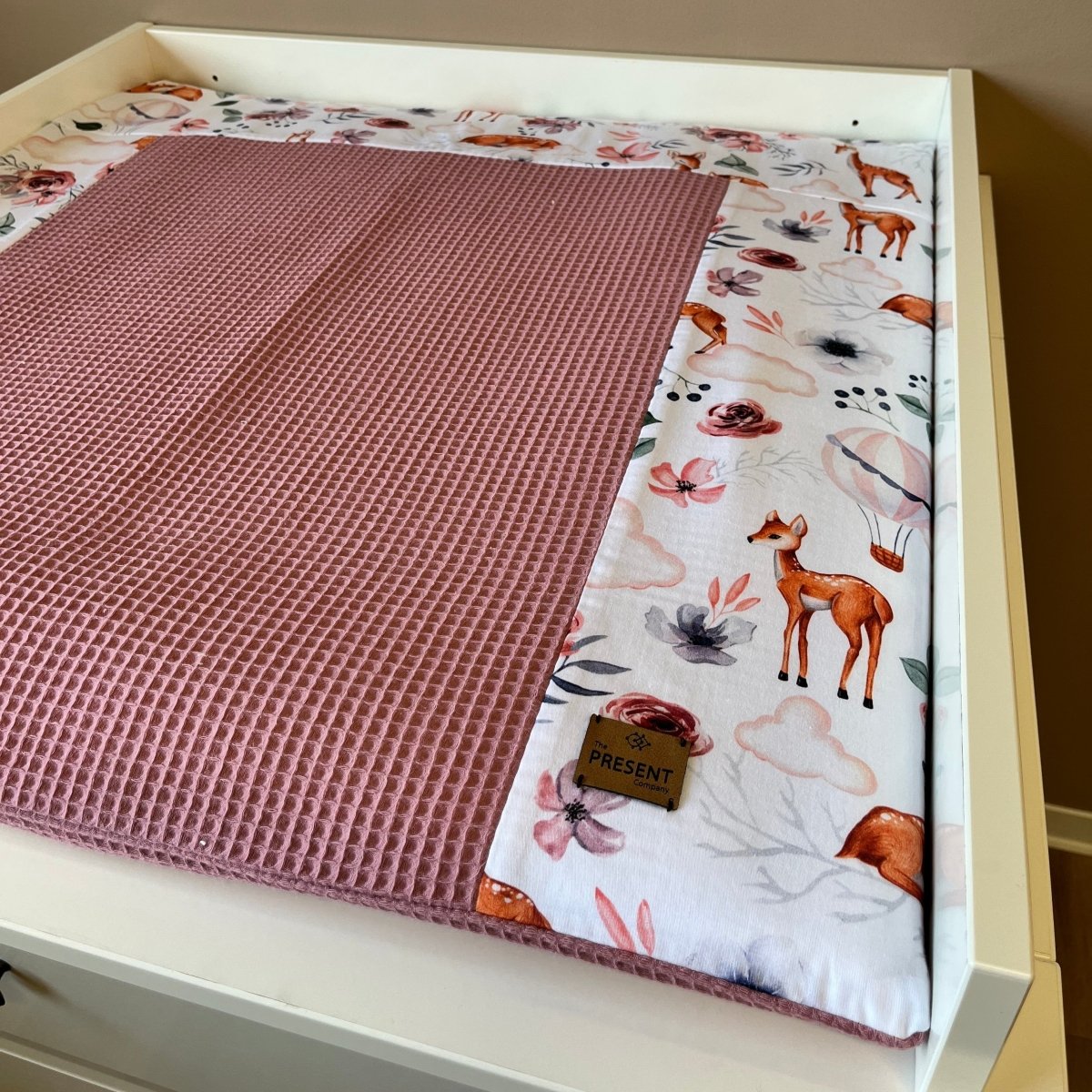 Wickelauflage mit abnehmbarem Bezug Druck BAMBI Altrosa - The Present Company