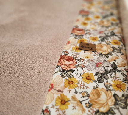 Wickelauflage mit abnehmbarem Bezug Druck Retroblume - The Present Company