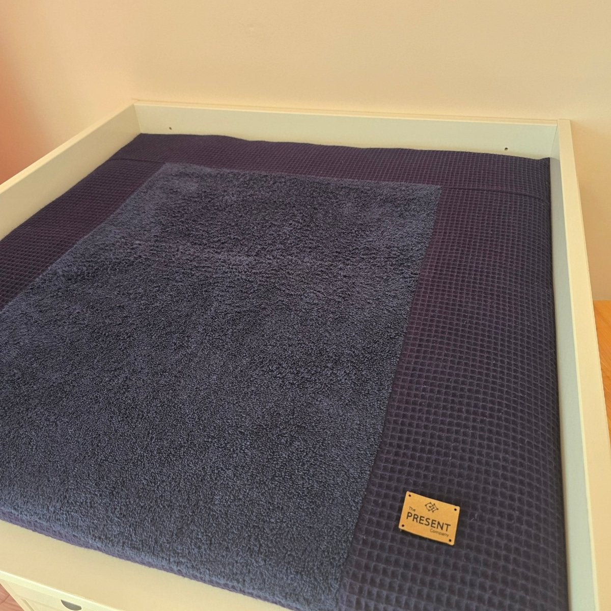 Wickelauflage mit abnehmbarem Bezug Waffelpiqué Marineblau - The Present Company