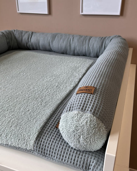 Wickeltischumrandung Waffelpique - The Present Company