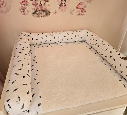 Wickeltischumrandung Feder - The Present Company