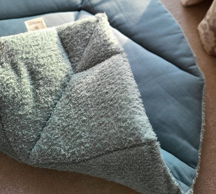 Spiel - und Krabbeldecke in Blattform - The Present Company