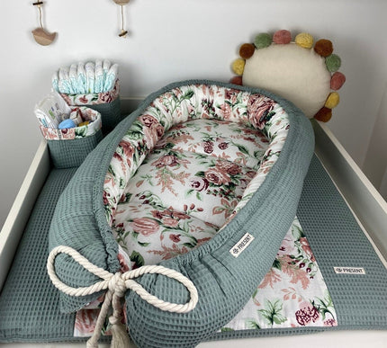 Wickelauflage mit abnehmbarem Bezug Druck Rosenblume mit Mint - The Present Company